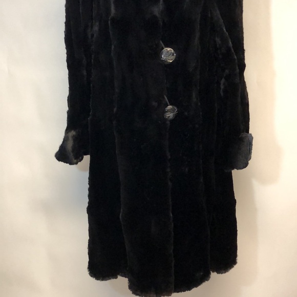 Women’s Village Furrier Vintage Black Fur Coat - Picture 3 of 15
